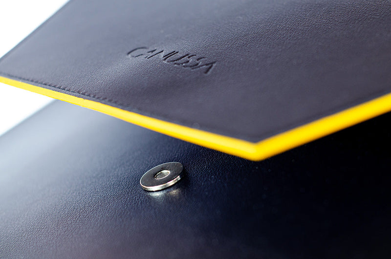 Vegan leather laptop sleeve Protect | Blue/Yellow