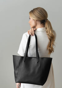 TOTISSIMO Black - Shoulder Vegan Bag