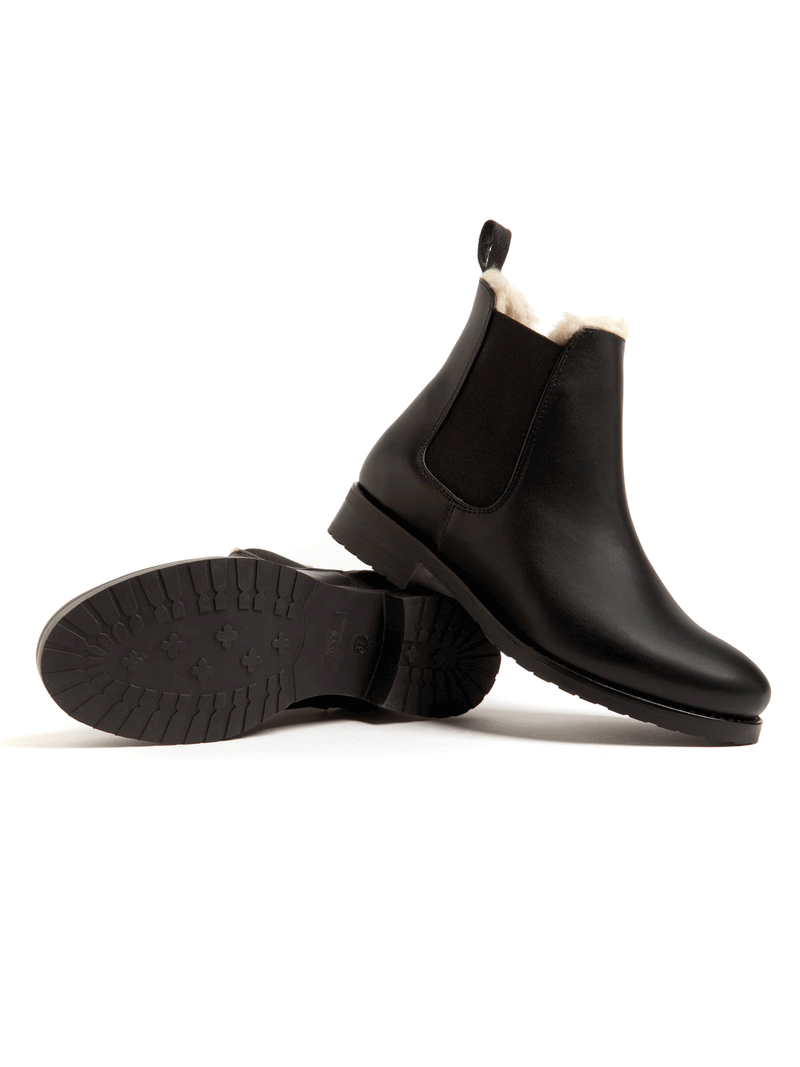 Luxe Insulated Smart Chelsea Boots