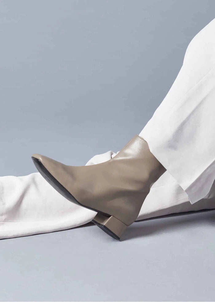 Urbanima | Botànic Taupe, Urbanima,  Liv & Grace vegan